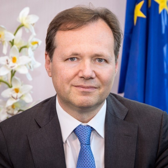 Roberto Viola